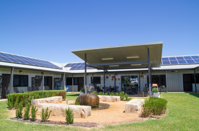 Gardens and lawn area